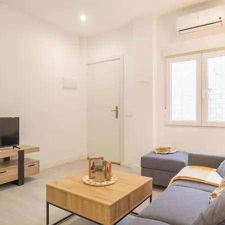 New Market L-ll Apartment *